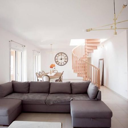 לה-לונד-לה-מורה Magnifique Appartement Avec Vue Imprenable מראה חיצוני תמונה