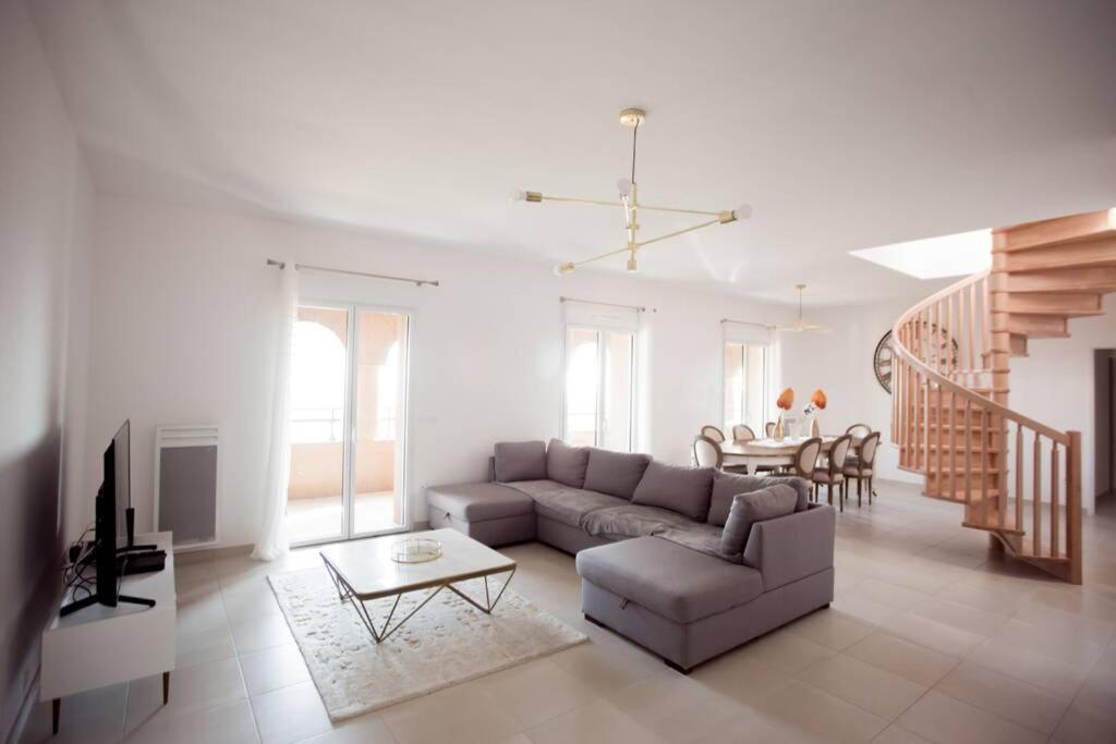 לה-לונד-לה-מורה Magnifique Appartement Avec Vue Imprenable מראה חיצוני תמונה